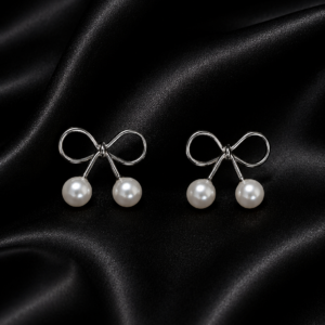Bow & Pearl Elegance